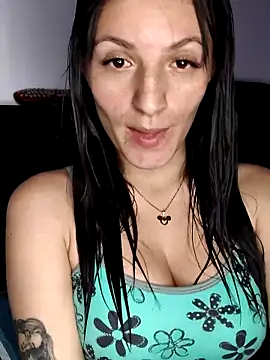Snapshot of tina_sussy chatting on 05-31-26, 08:09 tina sussy online show from 05-31-26, 08:09