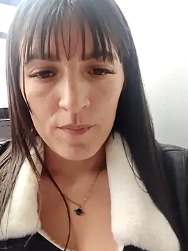 Snapshot of tina_sussy chatting on 04-18-26, 07:58 tina sussy online show from 04-18-26, 07:58