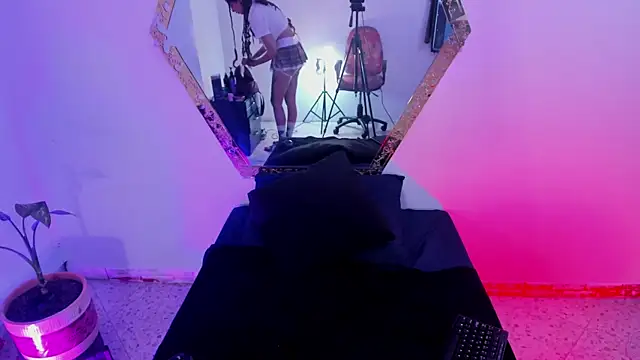 Snapshot of alejita_machado chatting on 05-30-26, 12:33 alejita machado online show from 05-30-26, 12:33