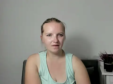 Snapshot of RoseTeacherX chatting on 06-12-26, 05:21 RoseTeacherX online show from 06-12-26, 05:21