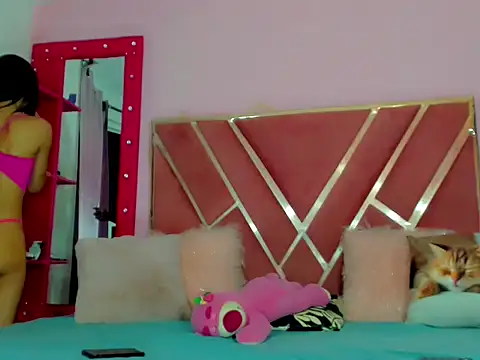 Snapshot of Dollcute_ chatting on 04-27-26, 12:08 Dollcute online show from 04-27-26, 12:08