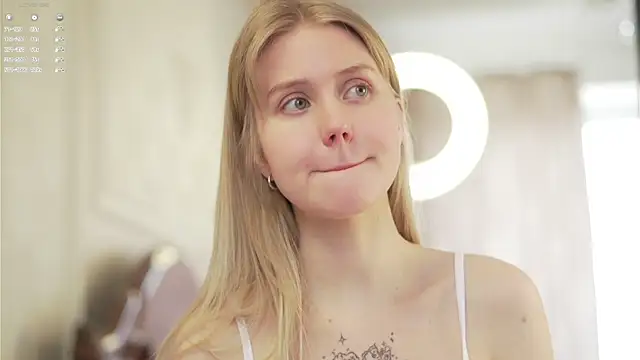 Snapshot of LollyStar chatting on 06-01-26, 03:18 LollyStar online show from 06-01-26, 03:18