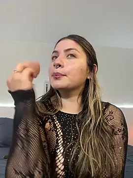 Snapshot of juanitablue chatting on 05-01-26, 06:57 juanitablue online show from 05-01-26, 06:57