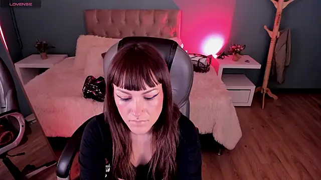 Kim Jeins666  online show from 05-30-26, 12:33