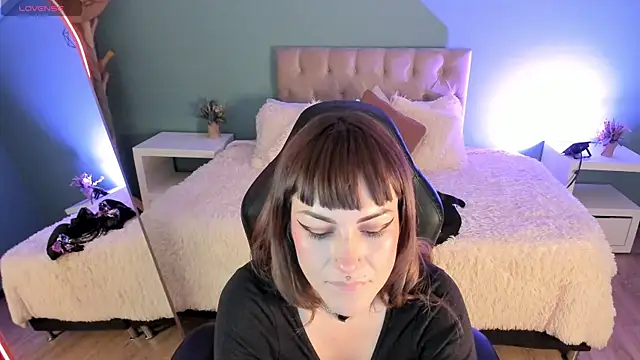 Kim Jeins666  online show from 06-18-26, 12:54