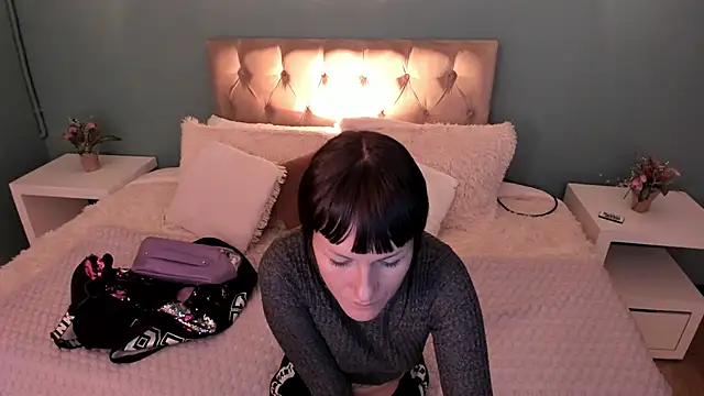 Kim Jeins666  online show from 05-27-26, 12:45