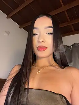 Snapshot of _mia_ferrer chatting on 07-14-26, 02:00 mia ferrer online show from 07-14-26, 02:00
