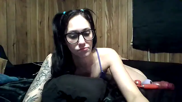 Snapshot of satindreamsxxx chatting on 05-30-26, 01:23 satindreamsxxx online show from 05-30-26, 01:23