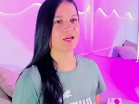 Snapshot of MiaMalcova__ chatting on 05-18-26, 02:11 MiaMalcova online show from 05-18-26, 02:11