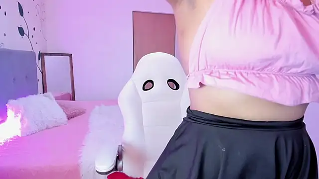 Emma corteez online show from 04-15-26, 07:29