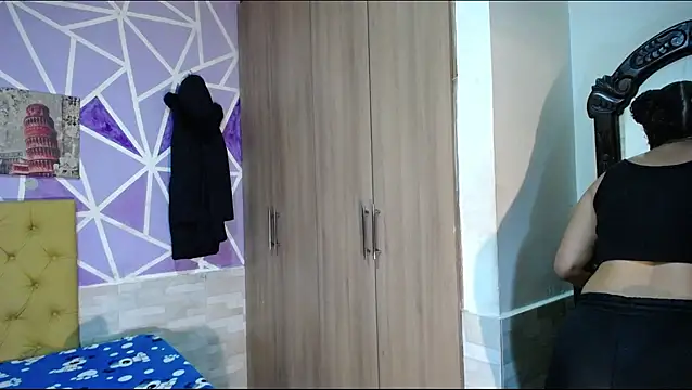 Hellen maya online show from 05-16-26, 06:40