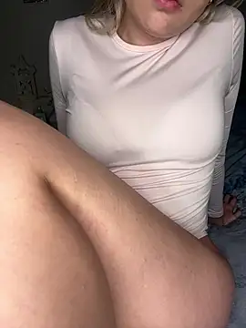 camisexxxmuak online show from 04-15-26, 04:51