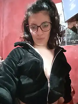 MillieGri22 online show from 06-30-26, 01:05