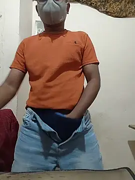 Snapshot of hot_boy995 chatting on 06-17-26, 04:39 hot boy995 online show from 06-17-26, 04:39