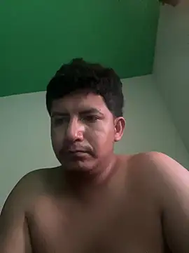 Snapshot of Alcantar01 chatting on 05-22-26, 12:25 Alcantar01 online show from 05-22-26, 12:25