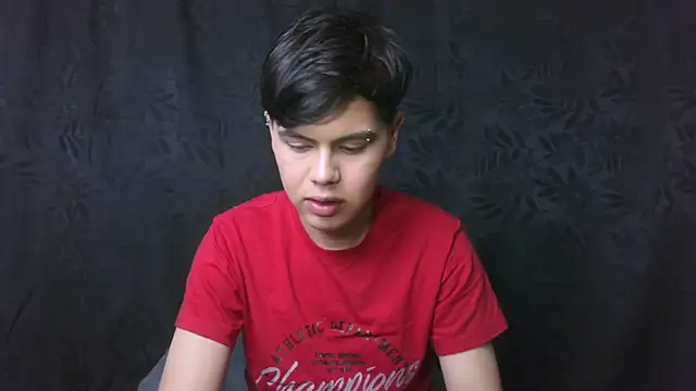Snapshot of Felipe_Kold chatting on 05-21-26, 02:09 Felipe Kold online show from 05-21-26, 02:09
