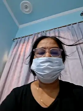 Snapshot of Shalini3456 chatting on 05-30-26, 05:14 Shalini3456 online show from 05-30-26, 05:14