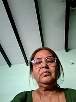 Snapshot of Shalini3456 chatting on 05-22-26, 10:35 Shalini3456 online show from 05-22-26, 10:35