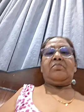 Snapshot of Shalini3456 chatting on 05-24-26, 04:18 Shalini3456 online show from 05-24-26, 04:18