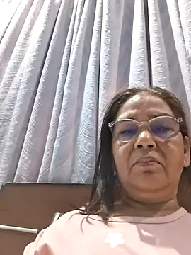 Snapshot of Shalini3456 chatting on 05-24-26, 04:12 Shalini3456 online show from 05-24-26, 04:12