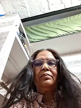 Snapshot of Shalini3456 chatting on 05-15-26, 06:44 Shalini3456 online show from 05-15-26, 06:44