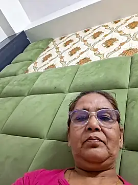 Snapshot of Shalini3456 chatting on 05-16-26, 10:47 Shalini3456 online show from 05-16-26, 10:47