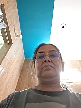 Snapshot of Shalini3456 chatting on 04-26-26, 07:00 Shalini3456 online show from 04-26-26, 07:00