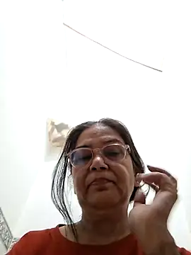 Snapshot of Shalini3456 chatting on 04-28-26, 04:17 Shalini3456 online show from 04-28-26, 04:17