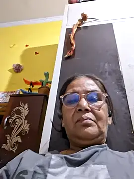Snapshot of Shalini3456 chatting on 05-03-26, 05:27 Shalini3456 online show from 05-03-26, 05:27