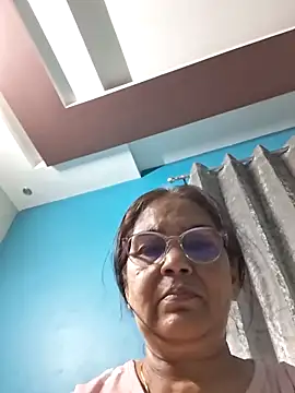 Snapshot of Shalini3456 chatting on 05-11-26, 05:43 Shalini3456 online show from 05-11-26, 05:43