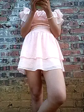 Snapshot of Elena_Mia chatting on 07-26-26, 10:55 Elena Mia online show from 07-26-26, 10:55