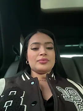 Sara fun online show from 03-14-25, 05:35