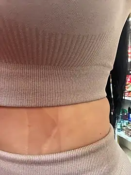 Sara fun online show from 12-14-25, 05:18