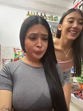 Sara fun online show from 11-27-25, 03:23