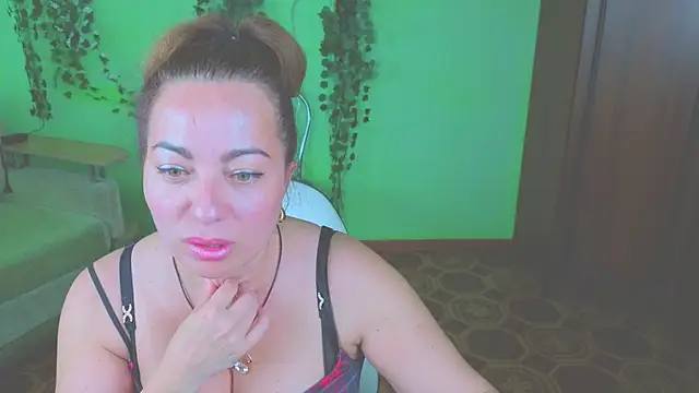 Zoe Zephyr online show from 06-25-26, 06:18