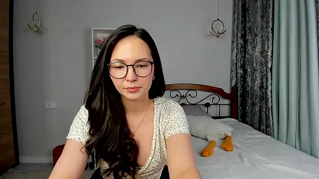 Snapshot of ameliyaa_sun chatting on 05-25-26, 03:22 ameliyaa sun online show from 05-25-26, 03:22