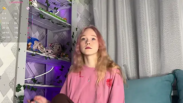 EmeliaZxc online show from 04-23-26, 08:10