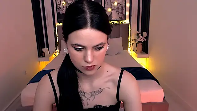  Scarlett Lee  online show from 04-16-26, 11:22