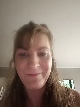 Snapshot of AnnieNet chatting on 05-27-26, 12:34 AnnieNet online show from 05-27-26, 12:34