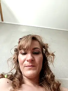 Snapshot of AnnieNet chatting on 07-13-26, 12:26 AnnieNet online show from 07-13-26, 12:26