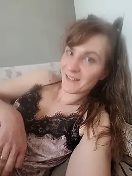 Snapshot of AnnieNet chatting on 05-16-26, 04:50 AnnieNet online show from 05-16-26, 04:50