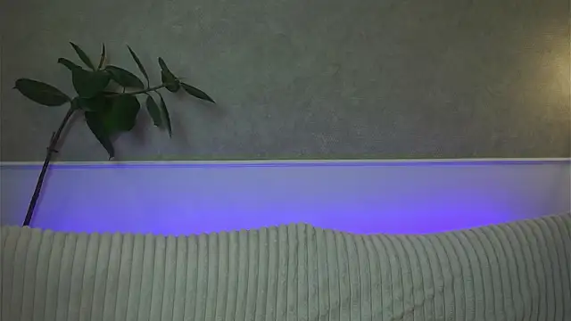 Snapshot of Brunette_Baby chatting on 05-03-26, 03:15 Brunette Baby online show from 05-03-26, 03:15