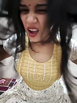 Snapshot of Dimple-Shah chatting on 06-10-26, 10:38 Dimple-Shah online show from 06-10-26, 10:38