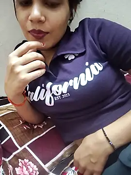 Snapshot of Dimple-Shah chatting on 05-26-26, 05:44 Dimple-Shah online show from 05-26-26, 05:44