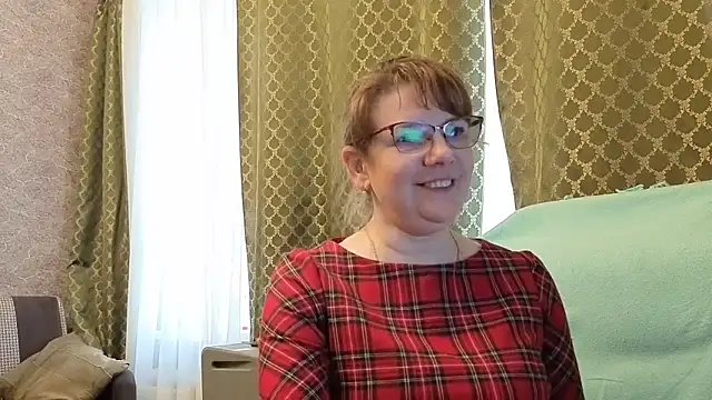 Snapshot of Miss_SandraX chatting on 05-27-26, 04:25 Miss SandraX online show from 05-27-26, 04:25