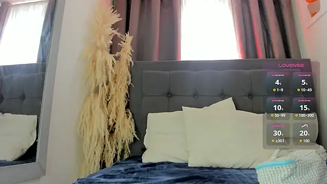 Snapshot of hanna-baker01 chatting on 05-14-26, 02:58 hanna-baker01 online show from 05-14-26, 02:58