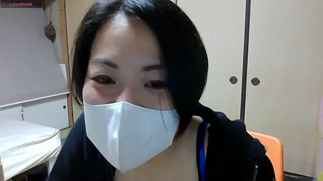 Snapshot of rin2432 chatting on 05-15-26, 02:15 rin2432 online show from 05-15-26, 02:15