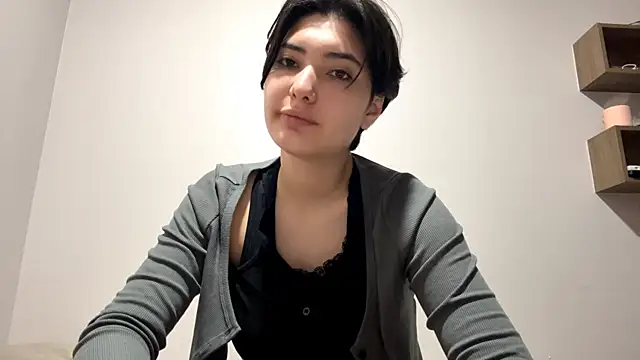 CarliSatunas online show from 04-17-26, 02:53