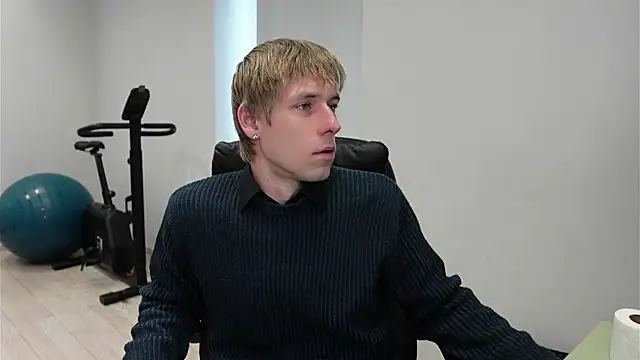 Snapshot of Richard_Hards chatting on 05-14-26, 05:04 Richard Hards online show from 05-14-26, 05:04