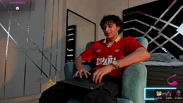 JayTaylorr online show from 06-19-26, 11:38